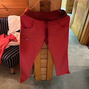 Figs scrubs. Size XS in top and bottom. Limited edition color.